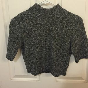 Little turtle neck crop top