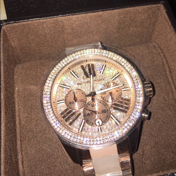 michael kors crystal pave wren watch - Picture 3 of 3