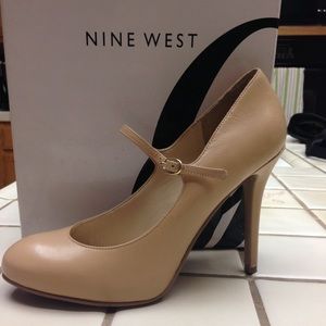 NEW Nude Nine West Mary-Jane heals