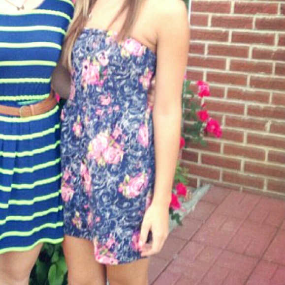FOREVER 21 STRAPLESS FLORAL DRESS - Picture 6 of 6