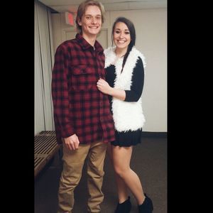 Meet your Posher, Harmony