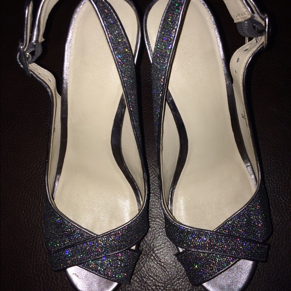 Nine West Peep Toe Shoes. - Picture 4 of 4