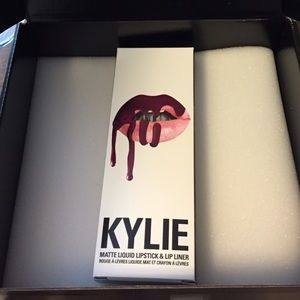 *FLASH SALE* Kourt K Kylie Jenner Lip Kit