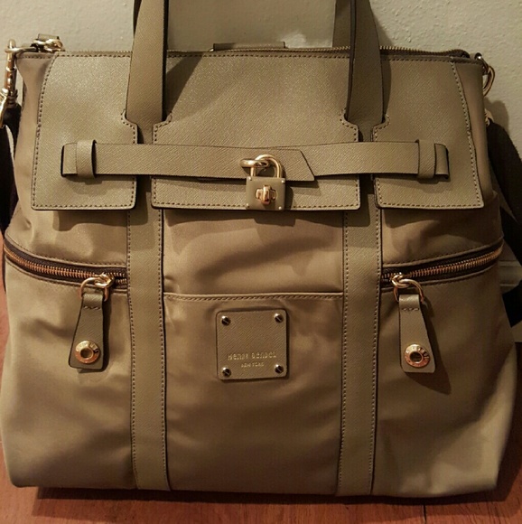 henri bendel jetsetter convertible nylon backpack
