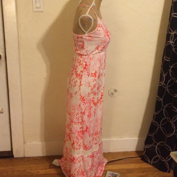 Pink floral maxi dress - Picture 2 of 4