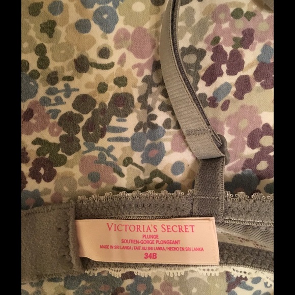 Victoria's Secret bra - Picture 2 of 2