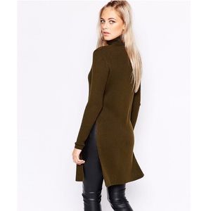 ️⭕️Clearance: Boohoo Roll Neck Side Split Jumper