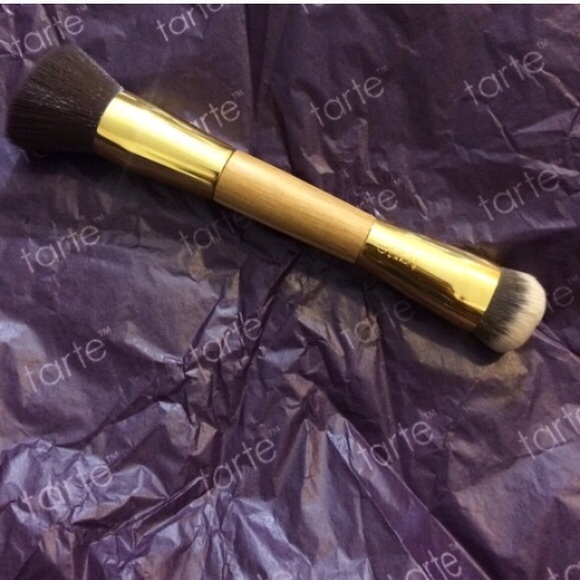 tarte Other - NIB Tarte Slenderizer Makeup Brush