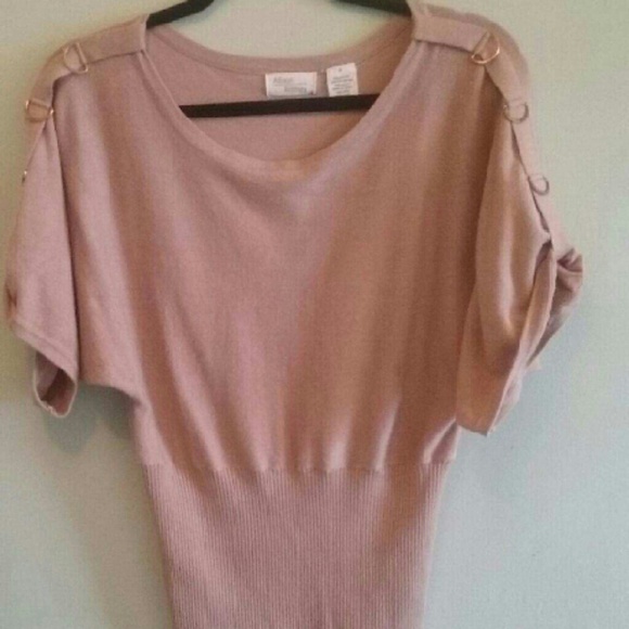 Sweater - Picture 1 of 1