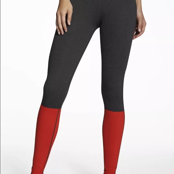 Fabletics Kate Hudson Mossel Fitness Yoga Leggings