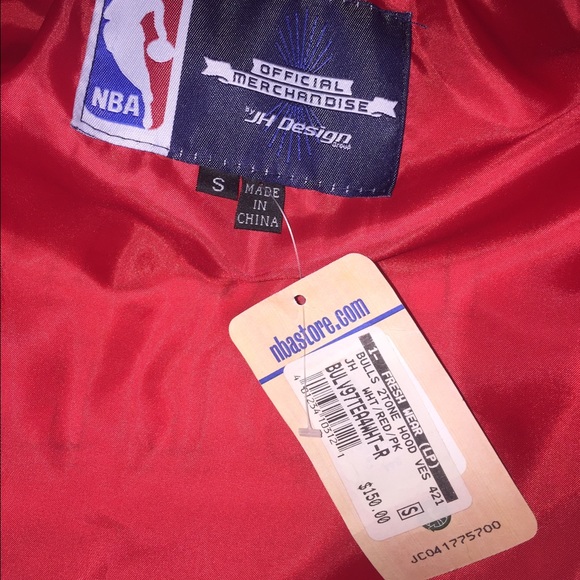 Bulls Jacket - Picture 2 of 4