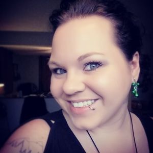 Meet your Posher, Lacy