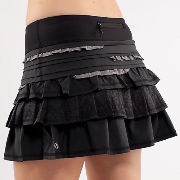 ~SOLD~ Lululemon Back on Track Ruffle Skirt 4 - Picture 1 of 4
