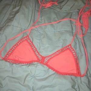 Size large ginger acacia Andy top