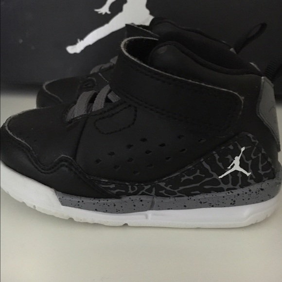 Toddler jordan shoe - Picture 3 of 4