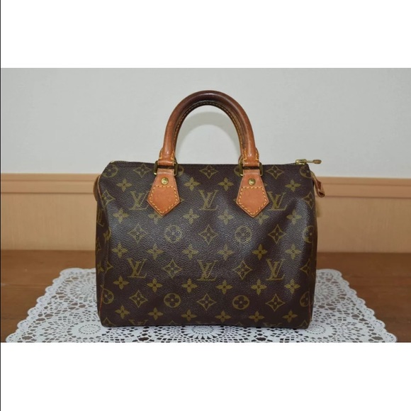 LV speedy 25. 100% authentic.