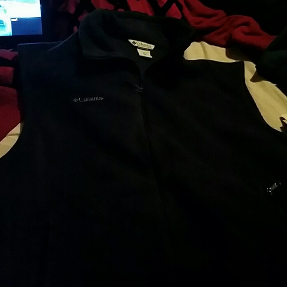 Vest - Picture 4 of 4