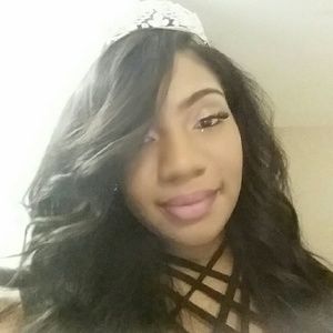 Meet your Posher, Angelica