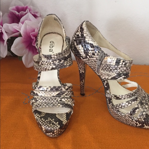 Diba Shoes - 💛2/$8.00💛Platform Snake skin strappy sandals/Bundle / Buy 2 and pay $8.00 only