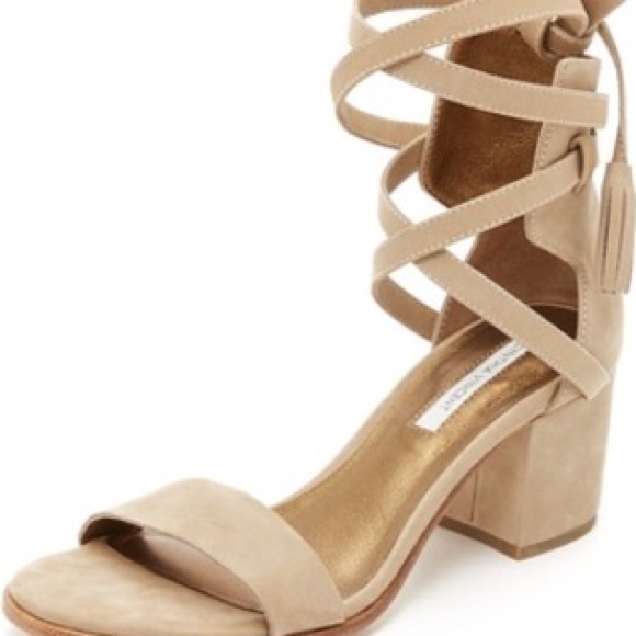 Cynthia Vincent Petunia sandal in latte - Picture 3 of 3