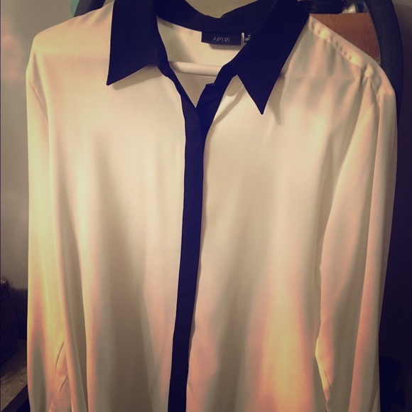 Apt 9 black and whit blouse - Picture 1 of 4
