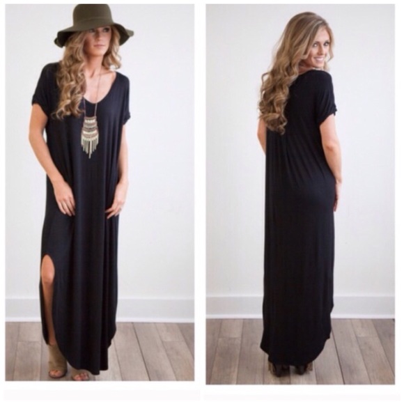 Vivacouture Dresses & Skirts - Black Side Slit Maxi Dress
