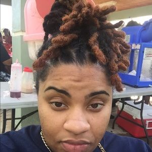 Meet your Posher, Crystal