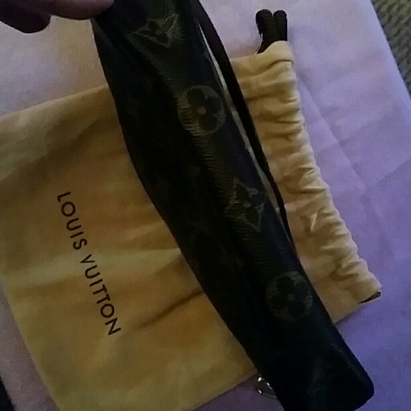 Authentic Vintage Louis Vuitton Signature Pouchett - Picture 4 of 4