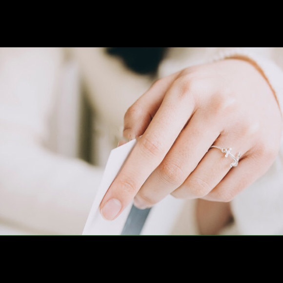 New Celebrity Style Anchor Ring Gold and Silver - Picture 2 of 3