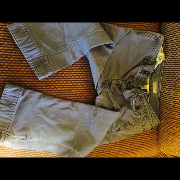 American eagle capris