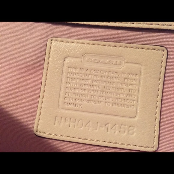 Authentic coach handbag - Picture 4 of 4