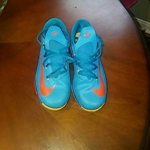 Nike Kevin Durant's sneakers.