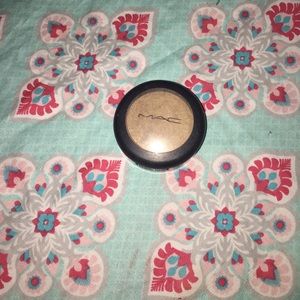 Large MAC eyeshadow
