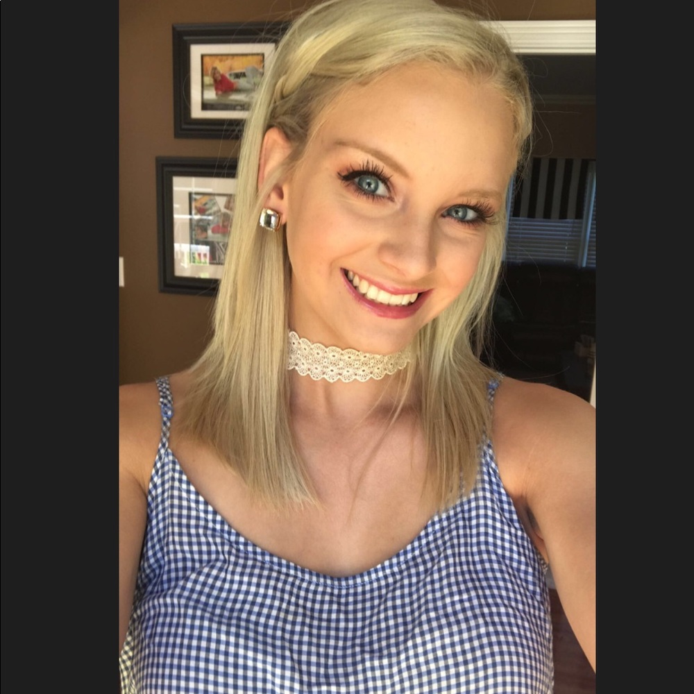 Meet your Posher, Cami