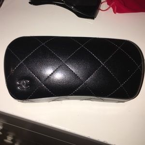 Authentic vintage chanel sunglasses!!