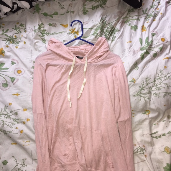 BRANDY MELVILLE SWEATSHIRT