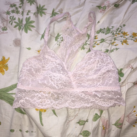 VICTORIA SECRET LACE BRALETTE
