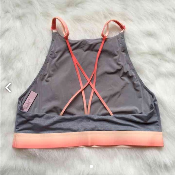 PINK Victoria's Secret Intimates & Sleepwear - NWT M High Neck T-shirt Unlined Bralette PINK Victoria's Secret Intimates & Sleepwear - NWT M High Neck T-shirt Unlined Bralette