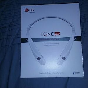 LG Tone Pro White