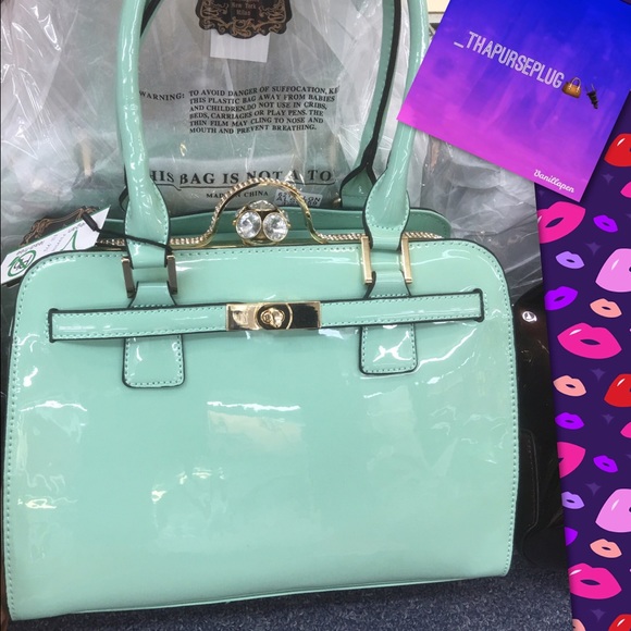 Purse - Picture 1 of 1