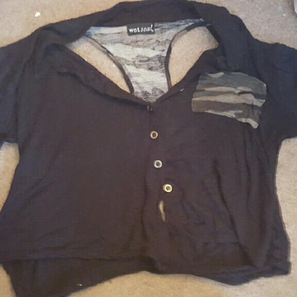 Crop top camo black button up - Picture 1 of 2