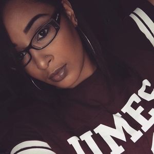 Meet your Posher, Brandi