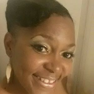 Meet your Posher, Mia