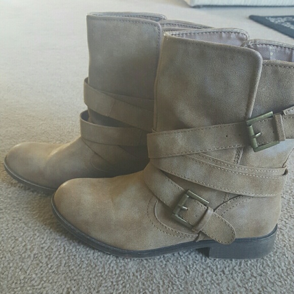 Madden Girl boots