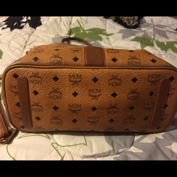 "SOLD" MCM authentic bag with pochette  bag - Picture 2 of 4
