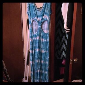 Cute Summer Tie-Dye Maxi Dress !