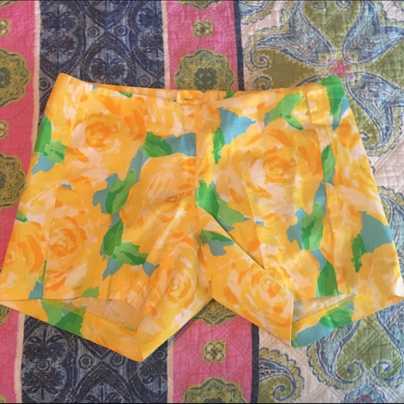 NWT Yellow First Impressions Deenie Short size 00