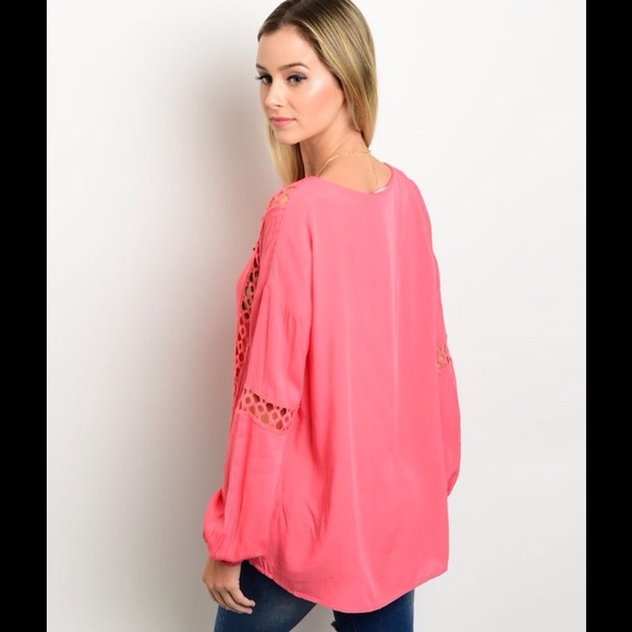 ✨CLEARANCE✨ Boho Coral Top- 1 Left - Picture 2 of 3