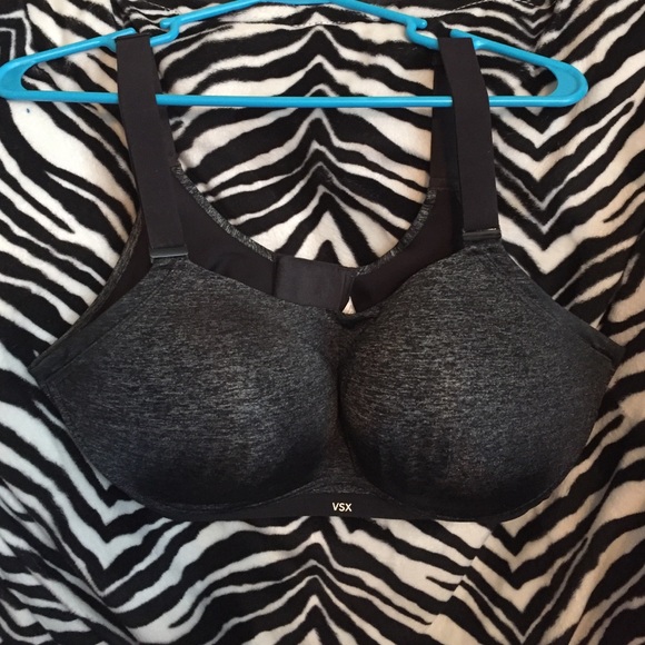 Victoria Secret - VSX SPORT Bra - 38DD