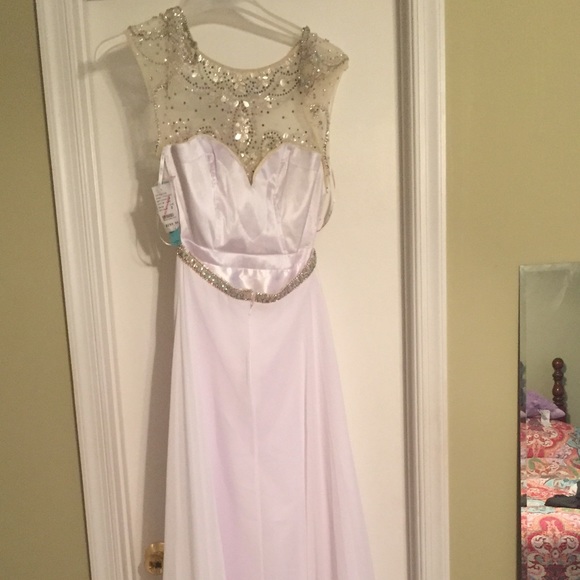Prom dress - Picture 4 of 4